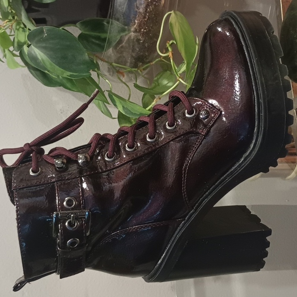 🛑🛑🛑SOLD🛑🛑🛑GBG Los Angeles Plum Combat Boots Size 6